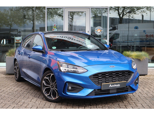 Ford Focus 1.5 EcoBoost ST-LINE 182pk | Winter Pack | Pano | Carplay | Camera