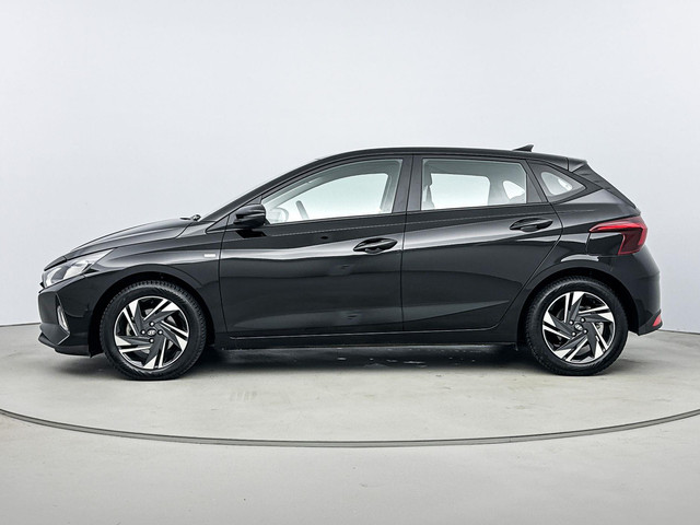 Hyundai i20 1.0 T-GDI Comfort Smart Aut. | All Season banden | Navigatie | Camera | Parkeersensoren | Lm-wielen |