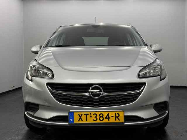 Opel Corsa 1.4 Edition Airco, Cruise control, Parkeer sensoren, Stoelverwarming
