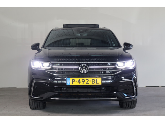 Volkswagen Tiguan Allspace 1.5 TSI R-Line Business+ 7p. NL-Auto!! SUPER COMPLEET!! KONINGSDAG ZIJN WIJ GESLOTEN