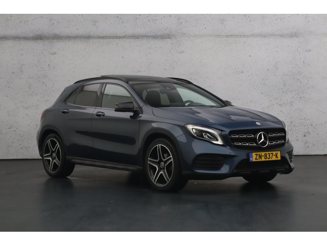 Mercedes-Benz GLA 180 Business Solution AMG Night Upgrade | Camera | Panoramadak | Parkeersensoren | Stoelverwarming