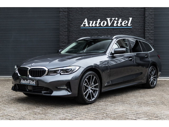 BMW 3 Serie Touring 330e Aut. | Panodak | 360° Camera | Harman & Kardon | Head-Up | Comf Access | Trekhaak | FULL