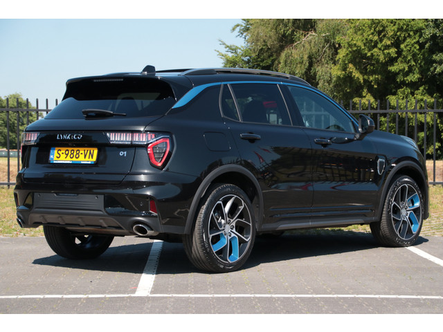 Lynk & Co 01 1.5 262 Pk NL-Auto Zwarte Hemel Panodak LED Infinity 360* Camera Carplay Adpt Cruise