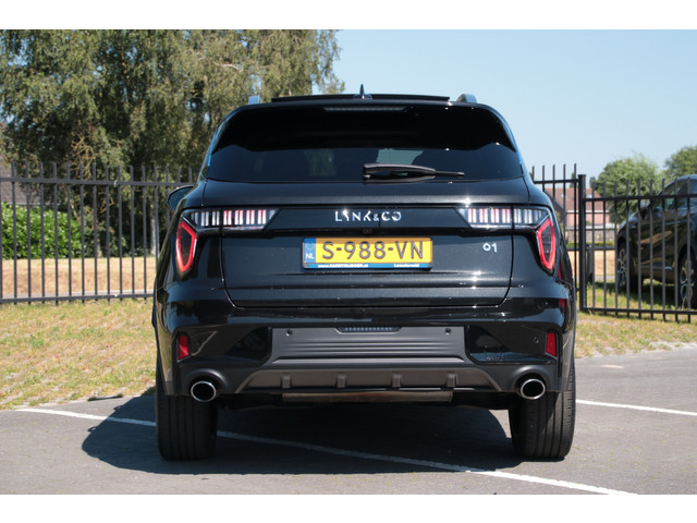 Lynk & Co 01 1.5 262 Pk NL-Auto Zwarte Hemel Panodak LED Infinity 360* Camera Carplay Adpt Cruise