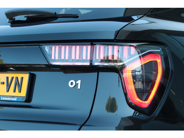 Lynk & Co 01 1.5 262 Pk NL-Auto Zwarte Hemel Panodak LED Infinity 360* Camera Carplay Adpt Cruise