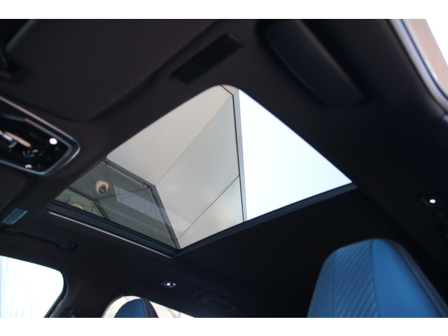 Lynk & Co 01 1.5 262 Pk NL-Auto Zwarte Hemel Panodak LED Infinity 360* Camera Carplay Adpt Cruise