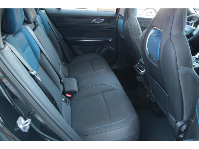 Lynk & Co 01 1.5 262 Pk NL-Auto Zwarte Hemel Panodak LED Infinity 360* Camera Carplay Adpt Cruise