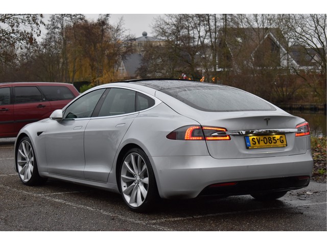 Tesla Model S 75D incl. BTW 334 PK | 4x4 | NL- AUTO | Autopilot | Panoramadak | Luchtvering | Carplay | Camera | 21' inch | Dodehoek detectie