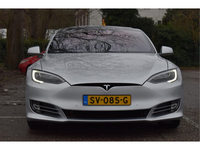 Tesla Model S 75D incl. BTW 334 PK | 4x4 | NL- AUTO | Autopilot | Panoramadak | Luchtvering | Carplay | Camera | 21' inch | Dodehoek detectie