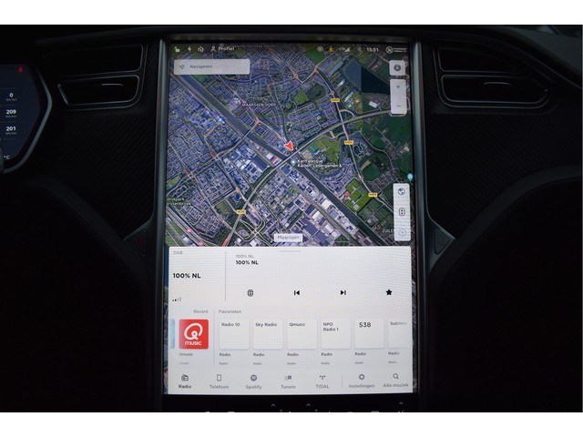 Tesla Model S 75D incl. BTW 334 PK | 4x4 | NL- AUTO | Autopilot | Panoramadak | Luchtvering | Carplay | Camera | 21' inch | Dodehoek detectie