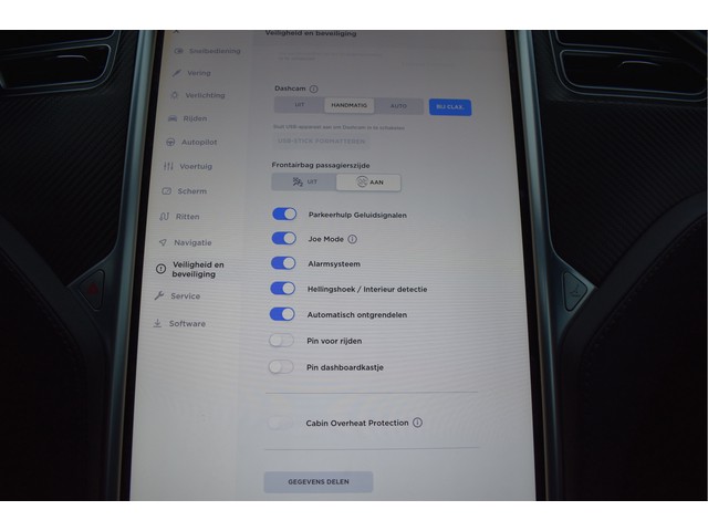 Tesla Model S 75D incl. BTW 334 PK | 4x4 | NL- AUTO | Autopilot | Panoramadak | Luchtvering | Carplay | Camera | 21' inch | Dodehoek detectie