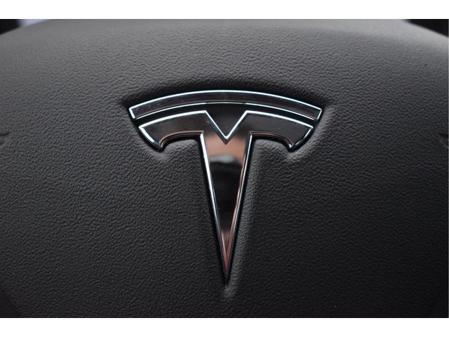 Tesla Model S 75D incl. BTW 334 PK | 4x4 | NL- AUTO | Autopilot | Panoramadak | Luchtvering | Carplay | Camera | 21' inch | Dodehoek detectie