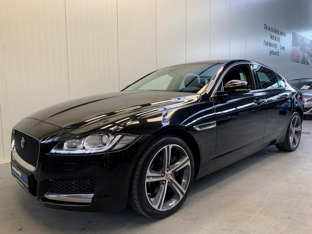 jaguar-xf-2.0t-prestige-virtual-cockpit-navi-lane-assist-ecc-pdc-led-verlichting-cruise-control