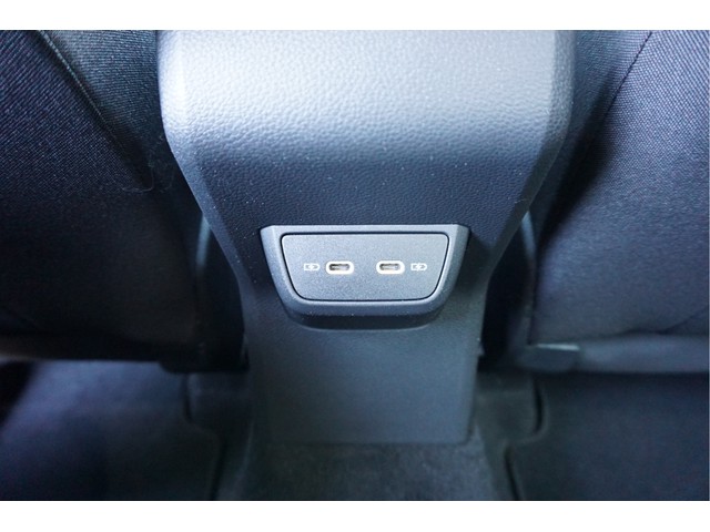 Volkswagen Taigo 1.0 TSI Style| Pano | Virtual cockpit | Pano | LED | Clima | Stoelverwarming