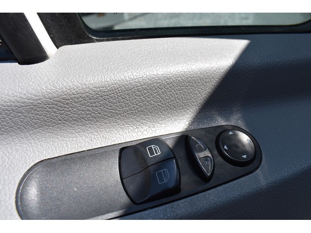 Volkswagen Crafter 35 2.0 TDI L2H1 APK tot 09-26 € 8250.- excl btw Airco Rolstoelbus BPM Vrij 9Pers