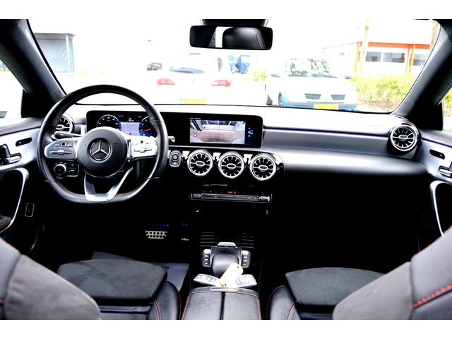 Mercedes-Benz CLA 200 AMG LM18 LEER NAV &-Night SFEER