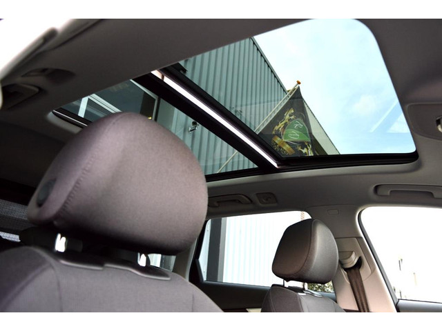 Audi A4 AVANT 35 TFSI Design ECC PDC V&A LED LMV18 NAVI PANO