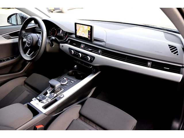 Audi A4 AVANT 35 TFSI Design ECC PDC V&A LED LMV18 NAVI PANO