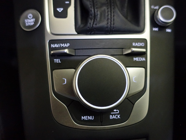 Audi A3 Sportback 1.4 e-tron S-line Aut- Virtual Cockpit, Sport Leder, Keyless, Xenon Led Matrix, Standkachel