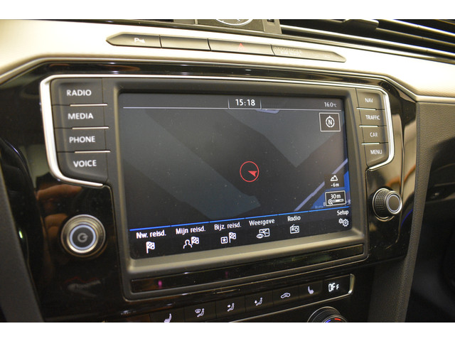 Volkswagen Passat GTE SOH 88% Virtual Trekh Leer Panodak Camera NAP