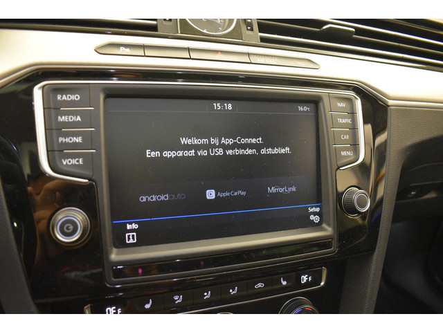 Volkswagen Passat GTE SOH 88% Virtual Trekh Leer Panodak Camera NAP