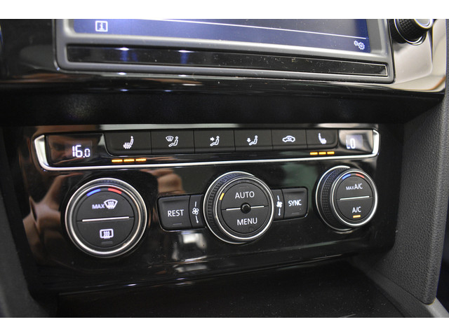 Volkswagen Passat GTE SOH 88% Virtual Trekh Leer Panodak Camera NAP