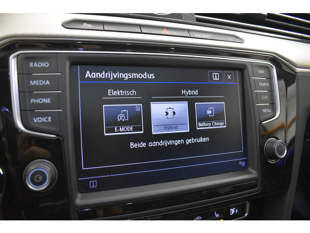 Volkswagen Passat GTE SOH 88% Virtual Trekh Leer Panodak Camera NAP