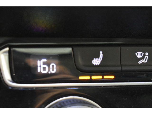 Volkswagen Passat GTE SOH 88% Virtual Trekh Leer Panodak Camera NAP