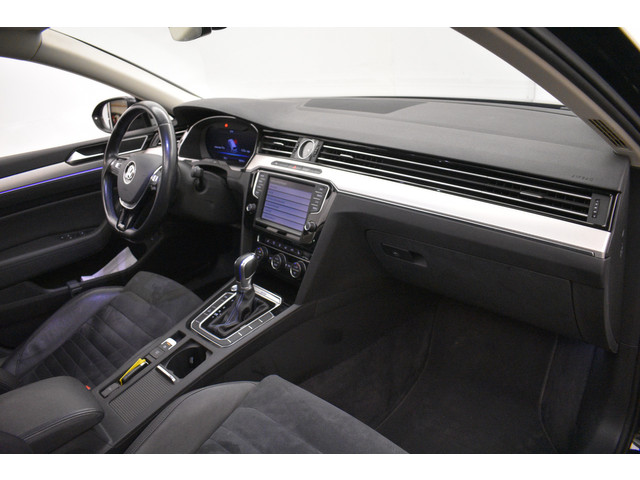 Volkswagen Passat GTE SOH 88% Virtual Trekh Leer Panodak Camera NAP