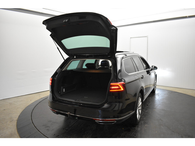Volkswagen Passat GTE SOH 88% Virtual Trekh Leer Panodak Camera NAP
