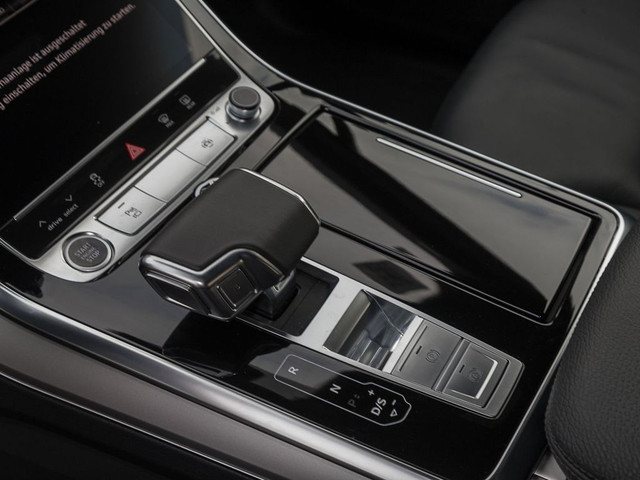 Audi Q7 55 TFSI e quattro 381 PK S-Line ACC Luchtvering Virtual Head-Up 20 Inch