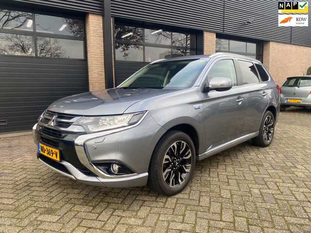 mitsubishi-outlander-2.0-phev-executive-edition