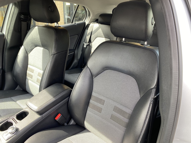 Mercedes-Benz GLA 200 Ambition Automaat Navi