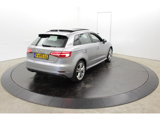 Audi A3 Sportback e-tron PHEV 2X S-line 204PK Pano Virtual Dash