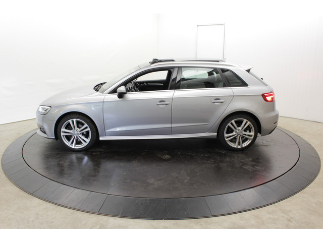 Audi A3 Sportback e-tron PHEV 2X S-line 204PK Pano Virtual Dash