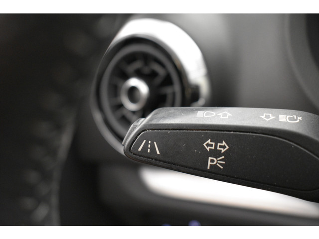 Audi A3 Sportback e-tron PHEV 2X S-line 204PK Pano Virtual Dash