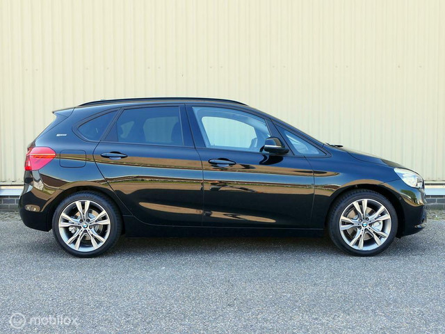 BMW 2 Serie Active Tourer 225XE Sport Line - leer - LED - 18 inch