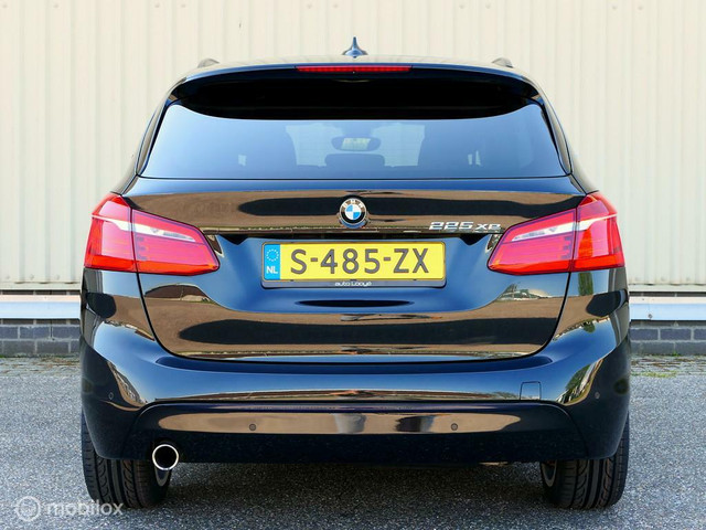 BMW 2 Serie Active Tourer 225XE Sport Line - leer - LED - 18 inch