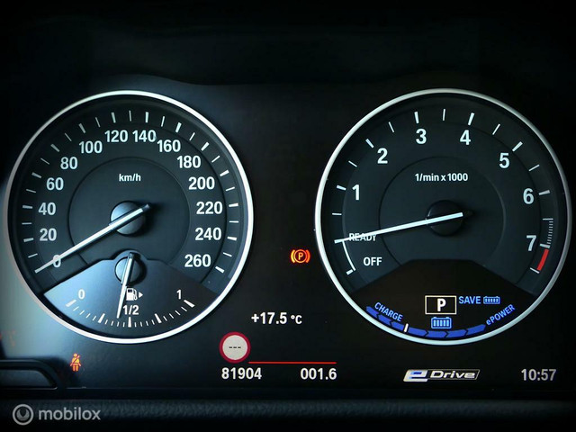 BMW 2 Serie Active Tourer 225XE Sport Line - leer - LED - 18 inch