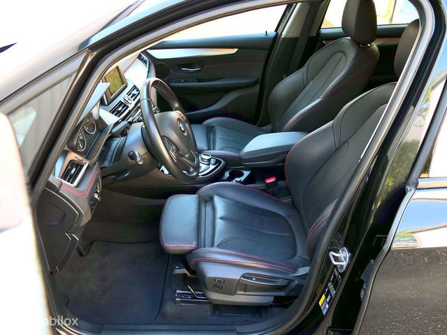 BMW 2 Serie Active Tourer 225XE Sport Line - leer - LED - 18 inch