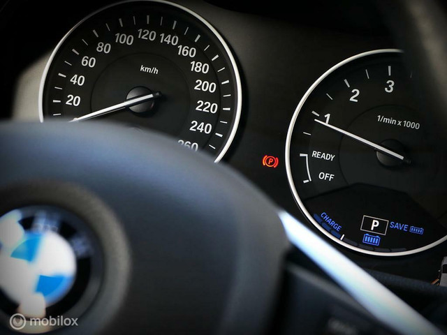 BMW 2 Serie Active Tourer 225XE Sport Line - leer - LED - 18 inch