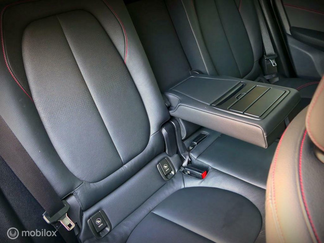 BMW 2 Serie Active Tourer 225XE Sport Line - leer - LED - 18 inch