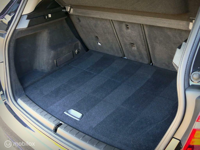 BMW 2 Serie Active Tourer 225XE Sport Line - leer - LED - 18 inch