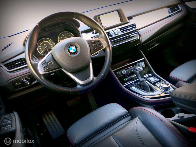 BMW 2 Serie Active Tourer 225XE Sport Line - leer - LED - 18 inch