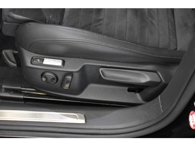 Volkswagen Passat GTE NW Model Zwarte hemel Disc pro Navi EL aklep Pano Leer Camera