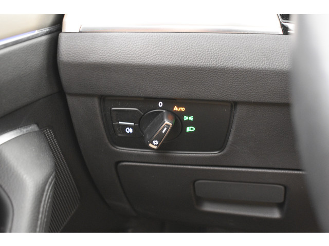 Volkswagen Passat GTE NW Model Zwarte hemel Disc pro Navi EL aklep Pano Leer Camera