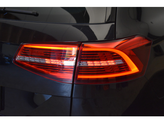 Volkswagen Passat GTE NW Model Zwarte hemel Disc pro Navi EL aklep Pano Leer Camera