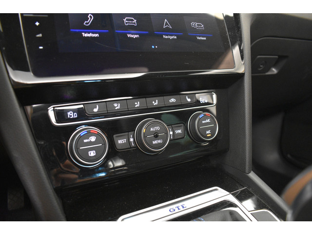Volkswagen Passat GTE NW Model Zwarte hemel Disc pro Navi EL aklep Pano Leer Camera