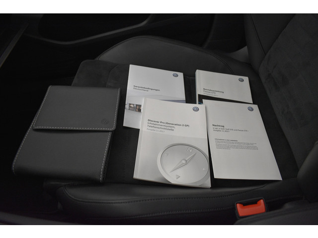 Volkswagen Passat GTE NW Model Zwarte hemel Disc pro Navi EL aklep Pano Leer Camera