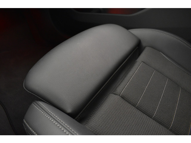 BMW 3 Serie 330e Plug-in Hyb 290PK M-Sport Vol Leder EL trekh+aKlep + LM Winterset